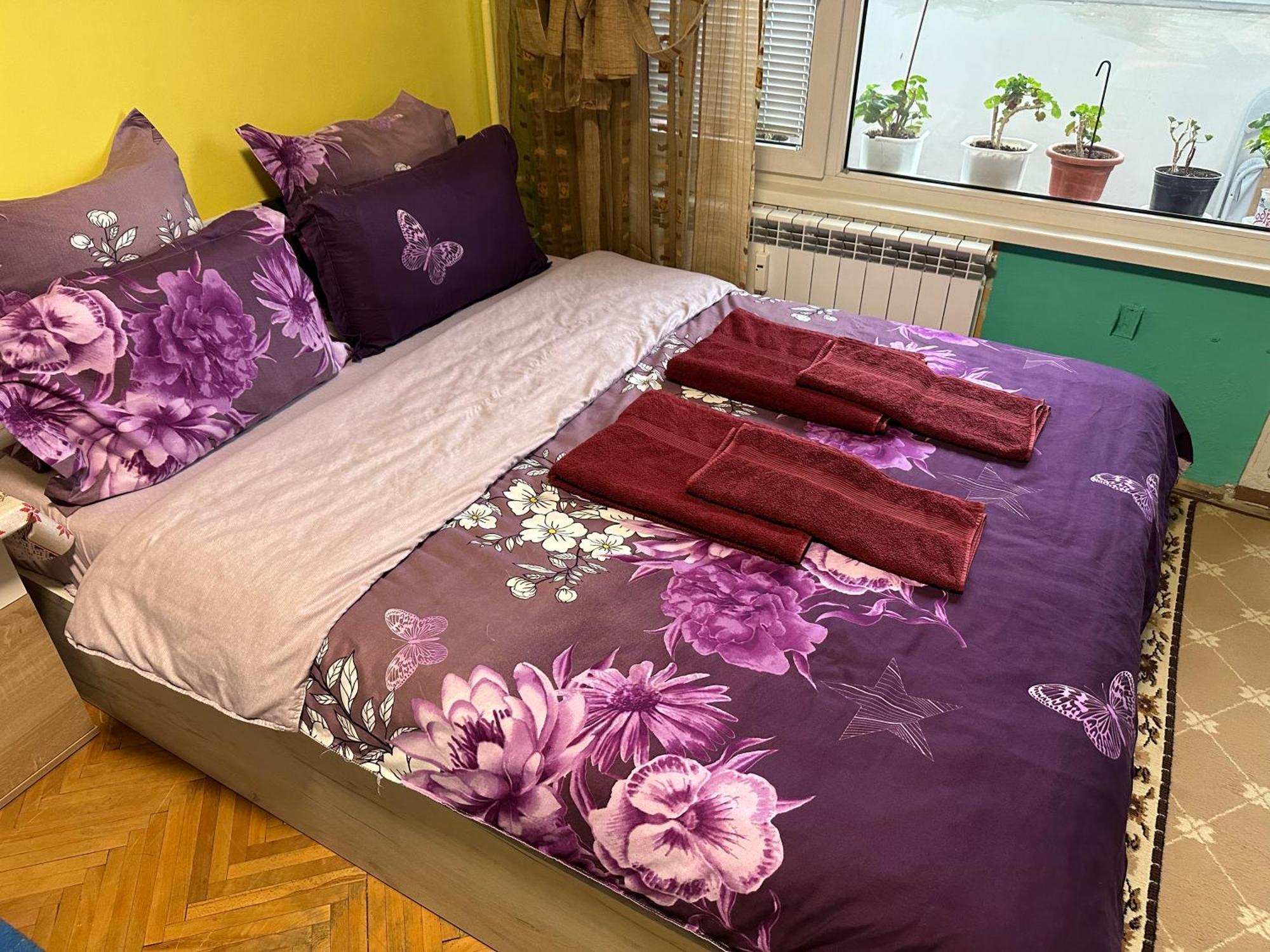 Малък Апартамент. Sleep And Fly. Sófia Exterior foto
